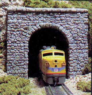 785-1255  -  Sngl Tunnel Portal Rm Stn - HO Scale