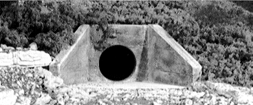 785-1262  -  Culvert concrete       2/ - HO Scale