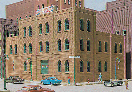 243-36100  -  Industrial Bldg Arch Wndw - HO Scale