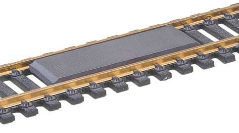 380-322  -  Uncplr Per-Mag Code 83 2/ - HO Scale