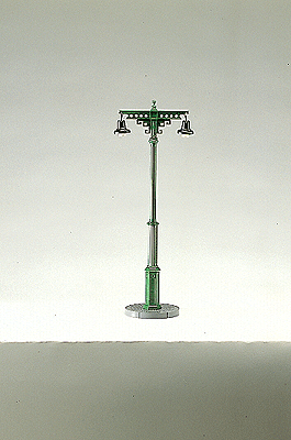 426-50560  -  Station lamp w/twin light - G Scale