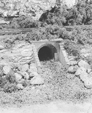 785-1163  -  Culverts masonry       2/ - N Scale