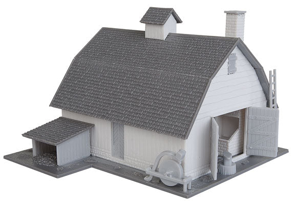 931-902  -  Old Country Barn Kit - HO Scale