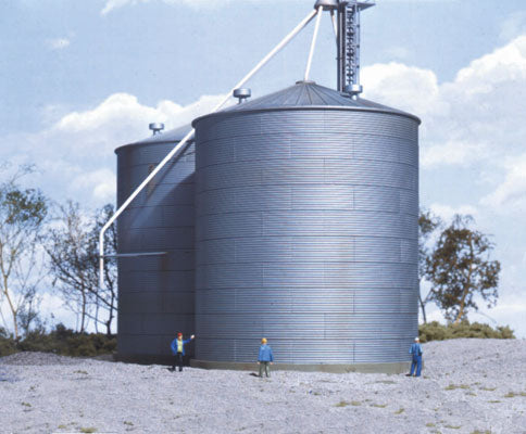 933-3123  -  Big Grain Storage Bin Kit - HO Scale