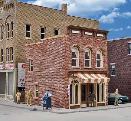933-3471  -  Vic's Barber Shop Kit - HO Scale