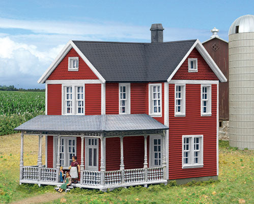 933-3664  -  Cottage Grove Farm House - HO Scale