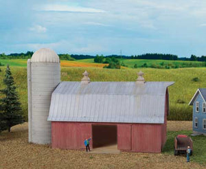 933-3892  -  Meadowhead Barn & Silo - N Scale