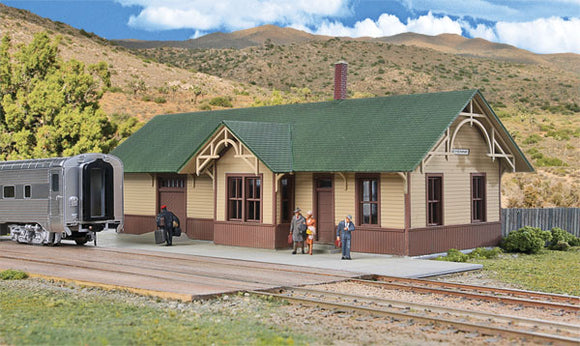 933-4057  -  UP-Style Depot Kit - HO Scale