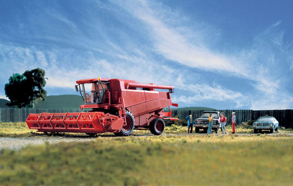 949-11003  -  Farm Combine w/2 Heads - HO Scale
