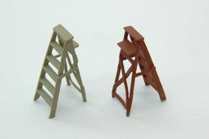 254-179  -  Step Ladder 2/ - HO Scale