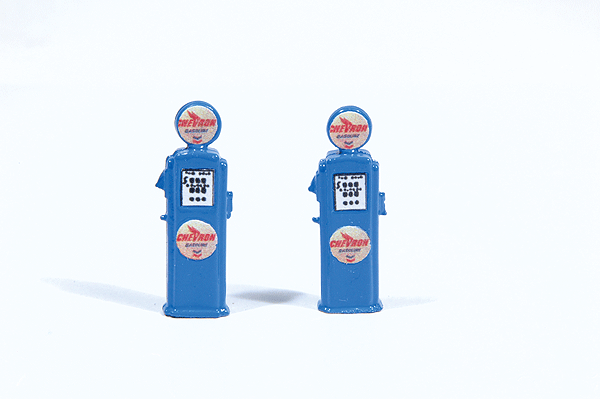 361-586  -  Gas Pumps Chevron 2/ - HO Scale