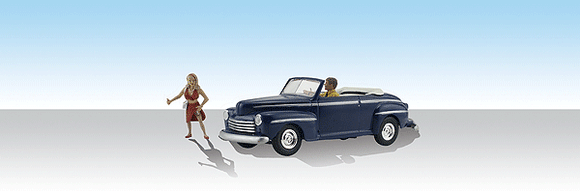 785-5547  -  AutoScene Hitchn' A Ride - HO Scale