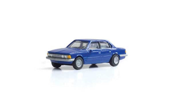 785-5363  -  Modern Era Blue Sedan - HO Scale