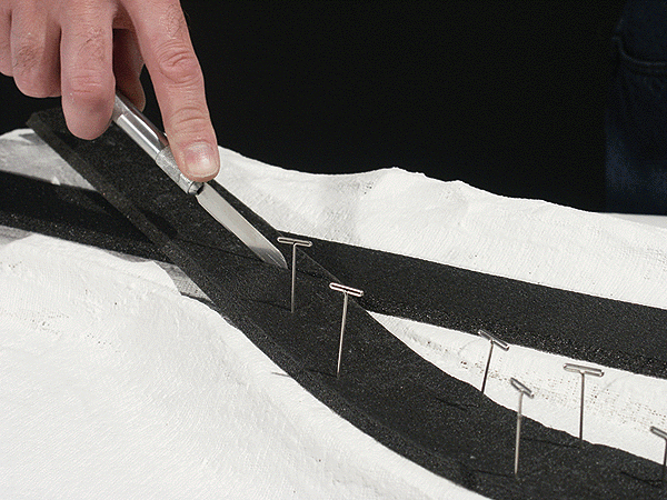 785-1471  -  Subterrain roadbed 2' 12/ - HO Scale