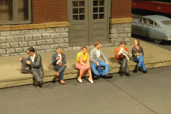 160-33111  -  Seated Pltfrm Pssngrs 6/ - HO Scale