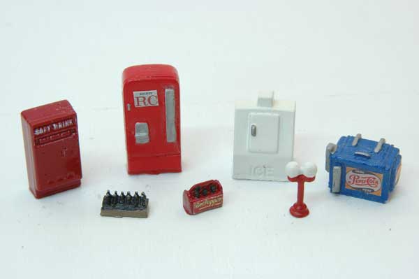 361-347  -  Vending Mchn Details 7/ - HO Scale
