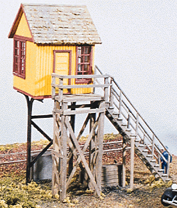 361-241  -  Elevated Xing Gate Tower - HO Scale