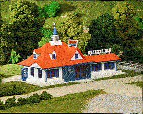 150-760  -  Roadside Restaurant Kit - HO Scale