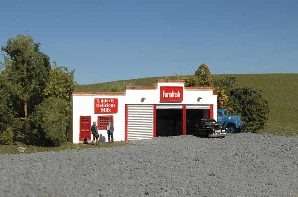 160-35052  -  Farm Fresh Dairy F-F Bldg - N Scale