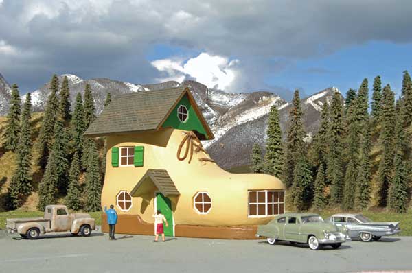 160-35209  -  Shoe House - HO Scale
