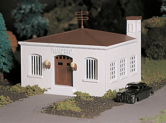 160-45609  -  Police Sta w/Police Cr Kt - O Scale