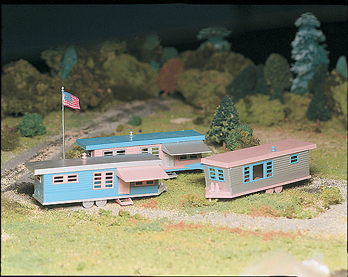 160-45612  -  Trailer Park w/3 Vhcls Kt - O Scale