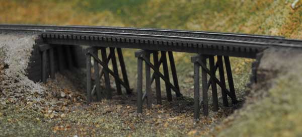 184-67  -  Common pile trestle kit - N Scale