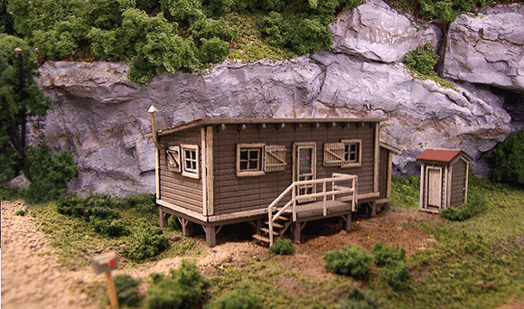 184-1000  -  Joe's Cabin w/Outhouse - N Scale