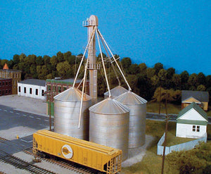 628-407  -  Grain Elevator 90' w/Lddr - HO Scale