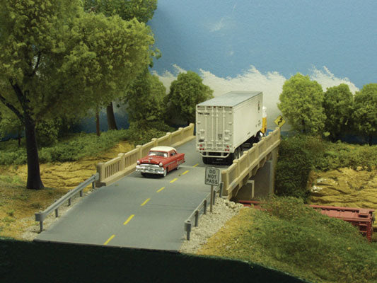 628-106  -  Roadway 50' Sections 4/ - HO Scale