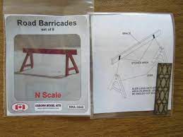 OMK-3040  -  Road Barricades 8pk - N Scale