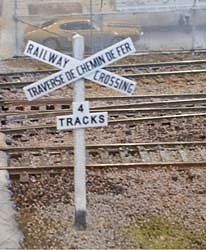 OMK-3031  -  Bilingual Crossbucks 5 sets - N Scale